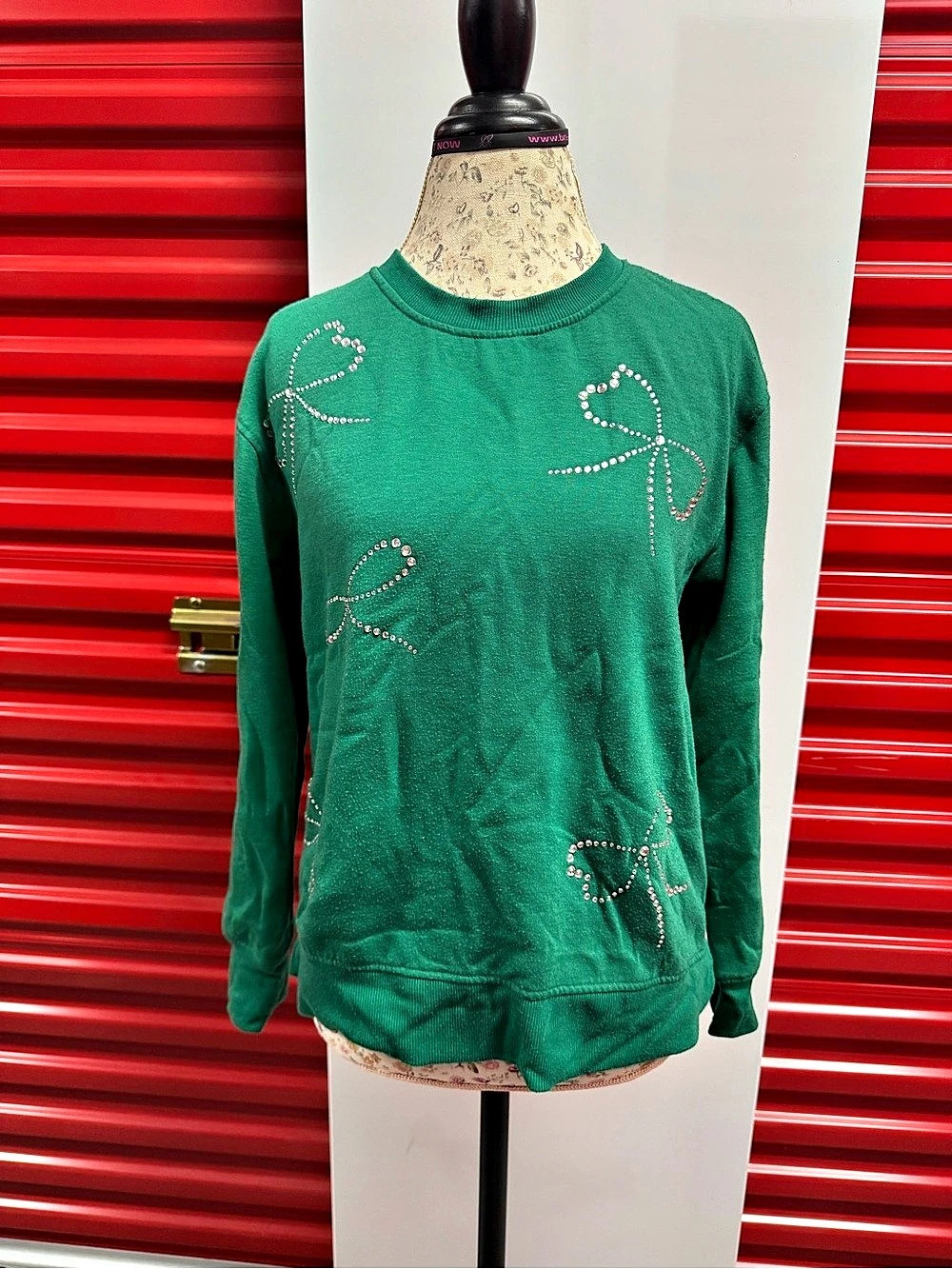 Jane + delancey Green Embellished Bow Sweater Size Medium